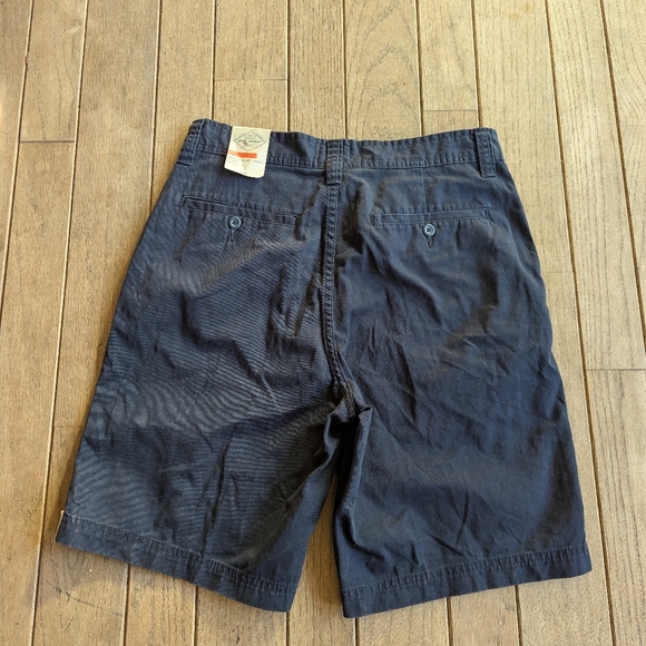 NWT Men's St. John's Bay Navy Blue Flat Front Shorts Size 32 - Picture 6 of 6